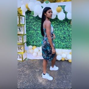 PRETTY LITTLE THING DRESS